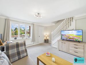 Living Room- click for photo gallery